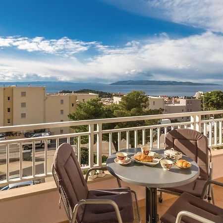 1 Bedroom Stunning Apartment In Makarska Eksteriør billede